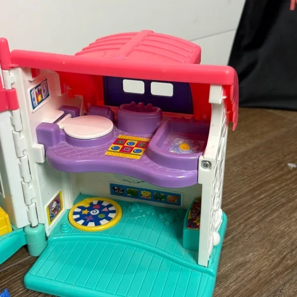 Fisher Price Little People Sweet Sounds Home Tested and Working, 10 Accessories - Picture 2 of 9